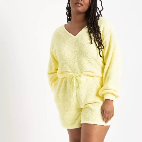 Eloquii Tops - Eloquii Fuzzy Top & Bottom Lounge Set